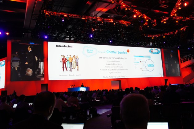 The Chatter Service Cloud at Dreamforce 11