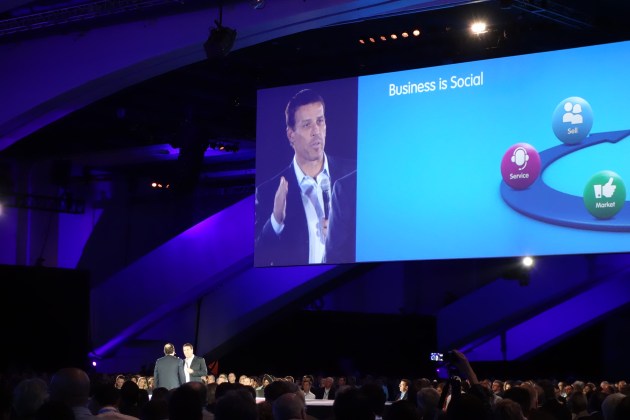 Anthony Robbins at Dreamforce 12 and his Social Business Story